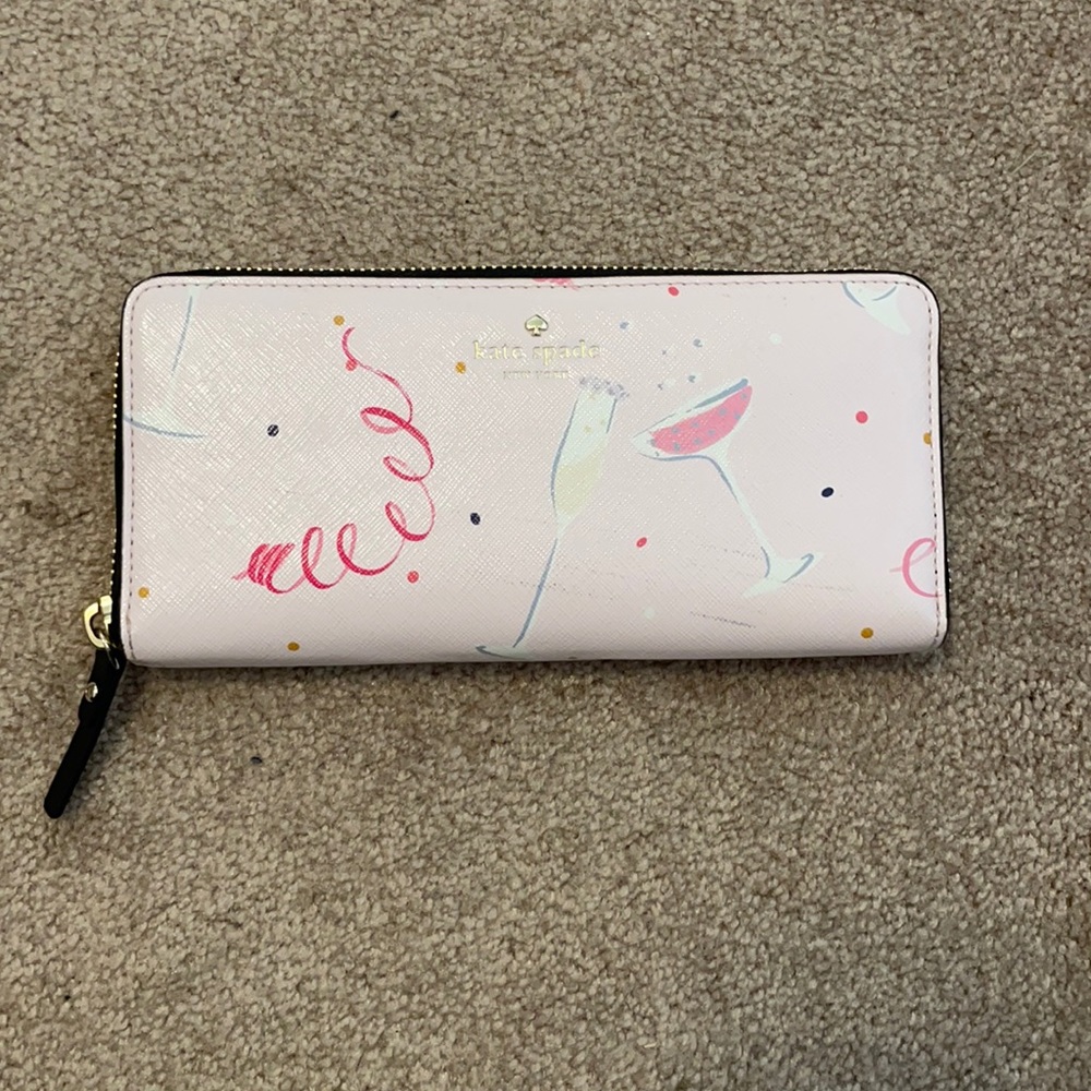 Kate Spade zipper wallet